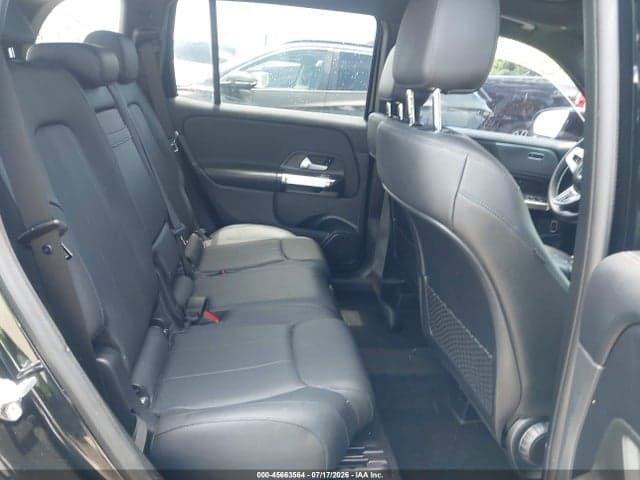 2022 MERCEDES-BENZ GLB 250 8