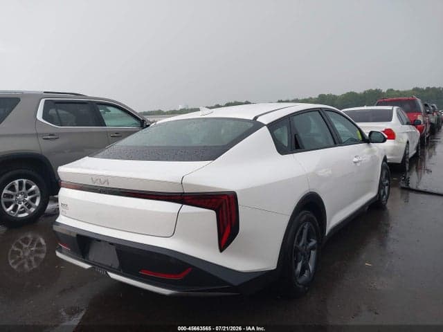 2025 KIA K4 LXS 4