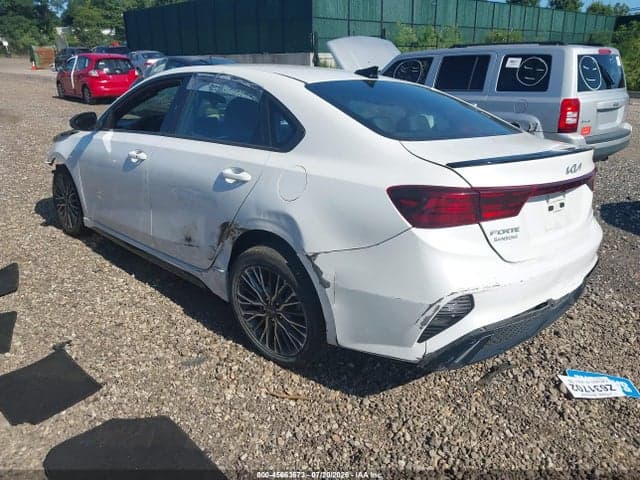 2023 KIA FORTE GT-LINE 3