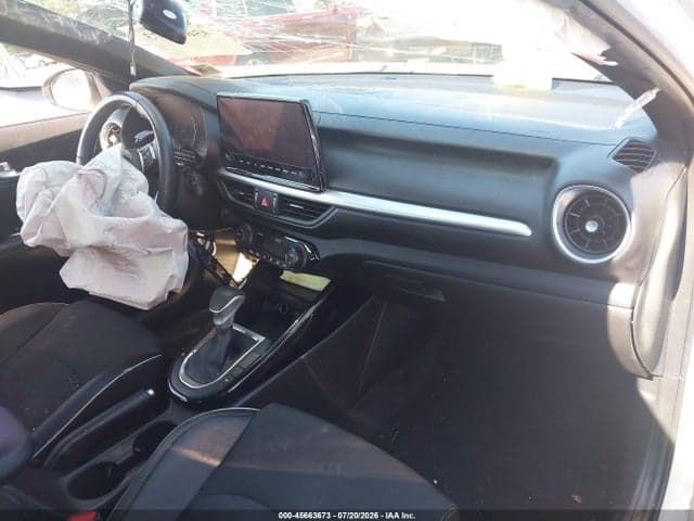 2023 KIA FORTE GT-LINE 5
