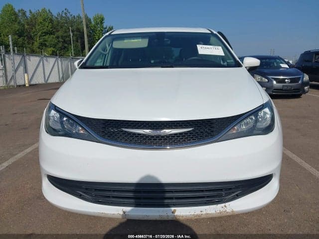 2017 CHRYSLER PACIFICA TOURING 12