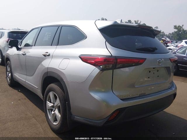 2020 TOYOTA HIGHLANDER LE 3