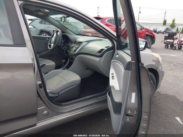 2017 HYUNDAI ACCENT SE 5