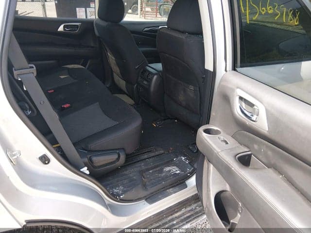 2018 NISSAN PATHFINDER SV 8