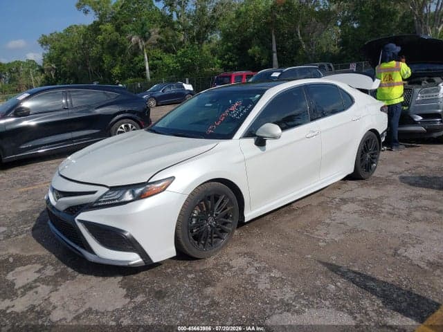 2022 TOYOTA CAMRY XSE 2