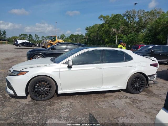 2022 TOYOTA CAMRY XSE 14
