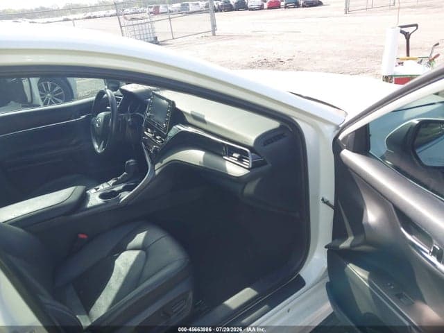 2022 TOYOTA CAMRY XSE 5
