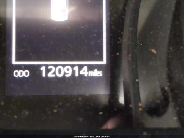 2019 TOYOTA CAMRY SE 14