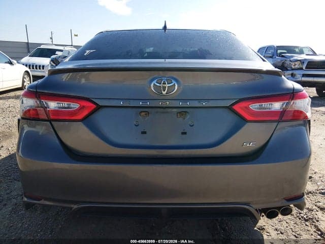 2019 TOYOTA CAMRY SE 15