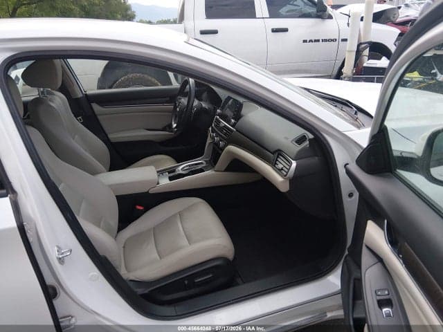 2022 HONDA ACCORD TOURING 5