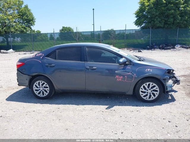 2018 TOYOTA COROLLA LE 12