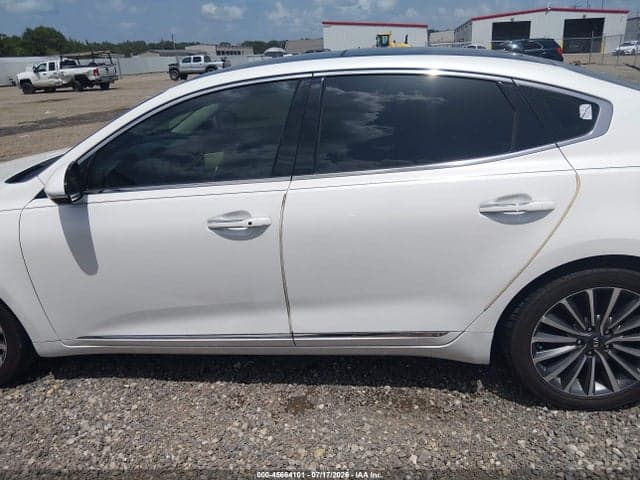 2018 KIA CADENZA PREMIUM 14