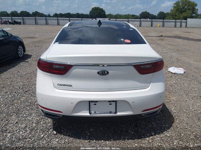 2018 KIA CADENZA PREMIUM 16