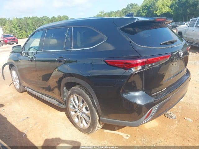 2023 TOYOTA HIGHLANDER LIMITED 3