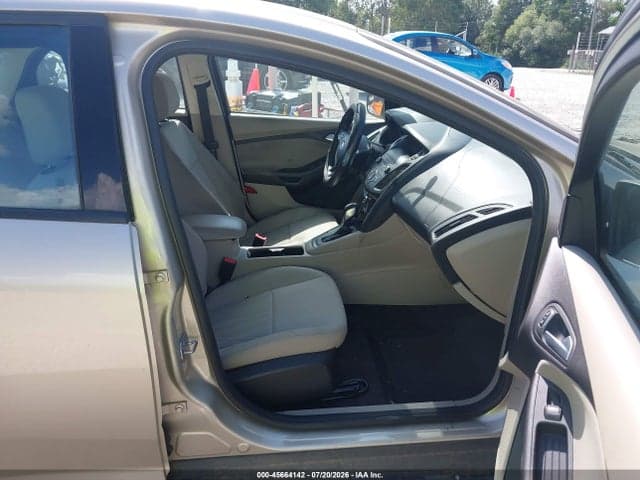 2018 FORD FOCUS SE 6