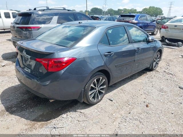 2017 TOYOTA COROLLA SE 4