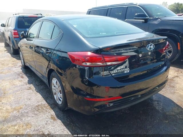 2018 HYUNDAI ELANTRA SE 3