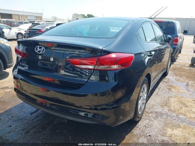 2018 HYUNDAI ELANTRA SE 4