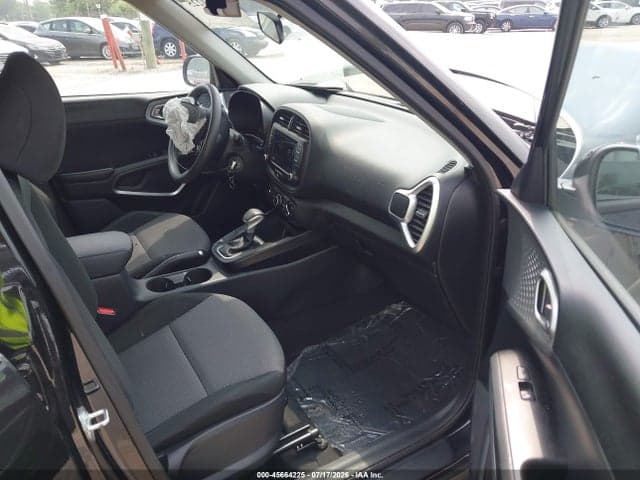2023 KIA SOUL LX 5