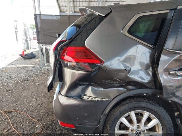 2017 NISSAN ROGUE SV 17