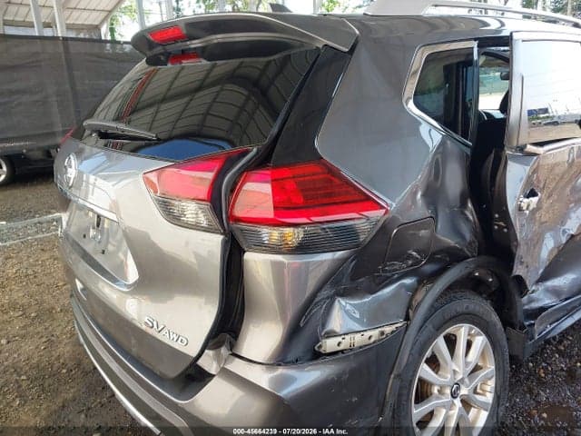 2017 NISSAN ROGUE SV 18