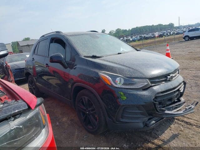 2020 CHEVROLET TRAX FWD LT - 1