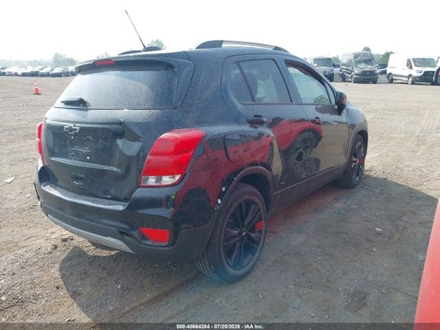 2020 CHEVROLET TRAX FWD LT 4