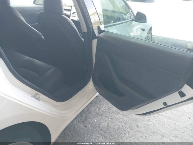 2021 TESLA MODEL 3 STANDARD RANGE PLUS REAR-WHEEL DRIVE 8