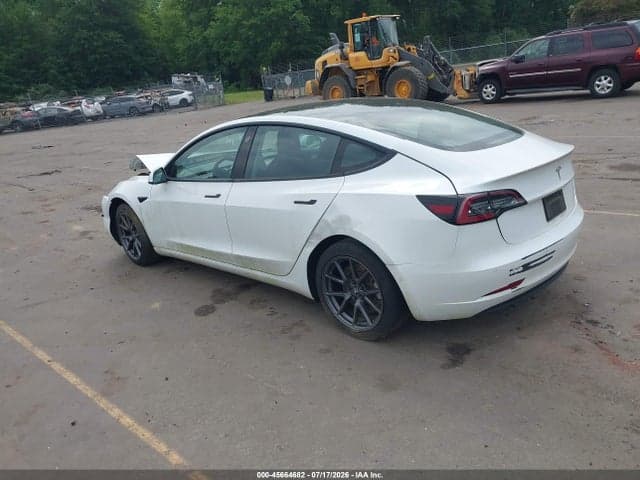 2021 TESLA MODEL 3 STANDARD RANGE PLUS REAR-WHEEL DRIVE 3