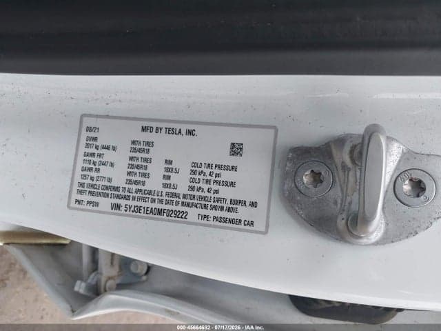 2021 TESLA MODEL 3 STANDARD RANGE PLUS REAR-WHEEL DRIVE 8
