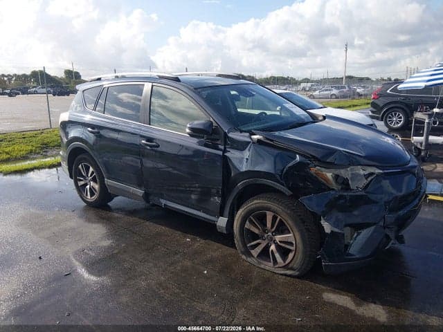 2018 TOYOTA RAV4 XLE 6