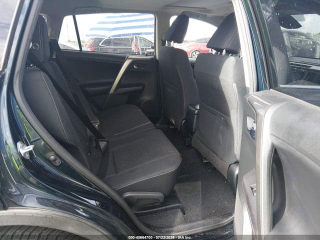 2018 TOYOTA RAV4 XLE 8