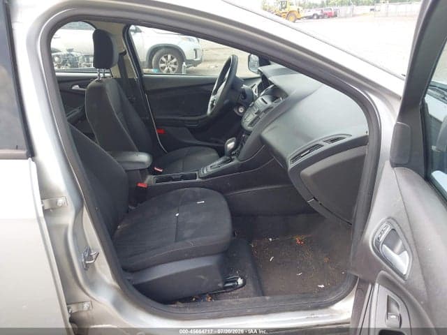 2017 FORD FOCUS SE 5