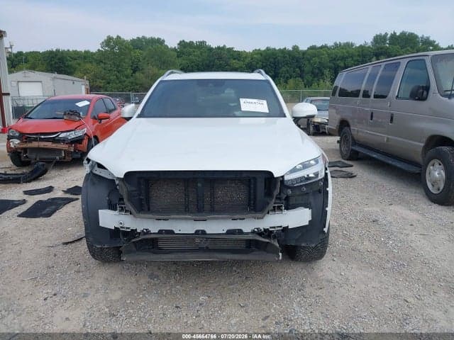 2018 VOLVO XC90 T6 MOMENTUM 13