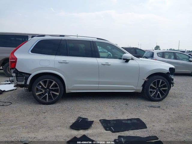 2018 VOLVO XC90 T6 MOMENTUM 14