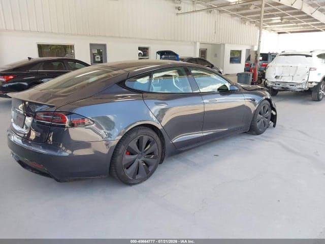 2025 TESLA MODEL S PLAID 4