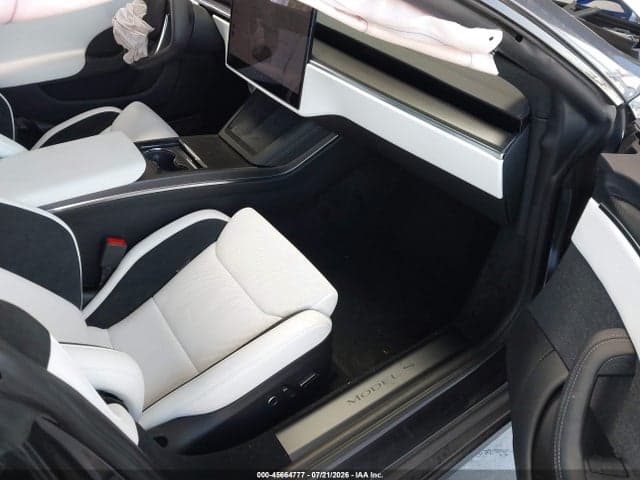 2025 TESLA MODEL S PLAID 5