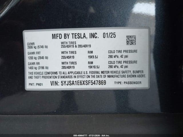 2025 TESLA MODEL S PLAID 9