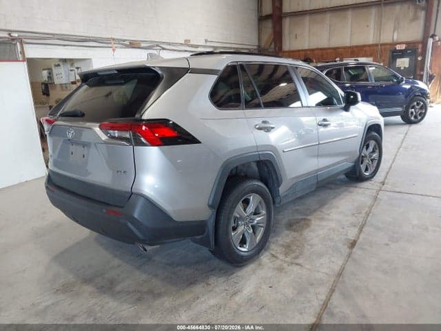 2022 TOYOTA RAV4 XLE 4