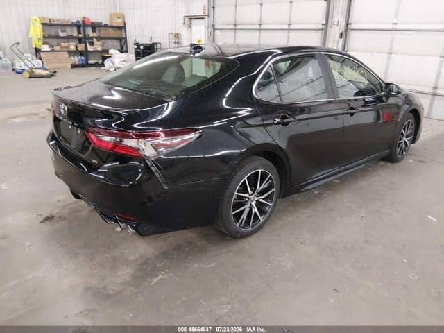 2023 TOYOTA CAMRY SE 4