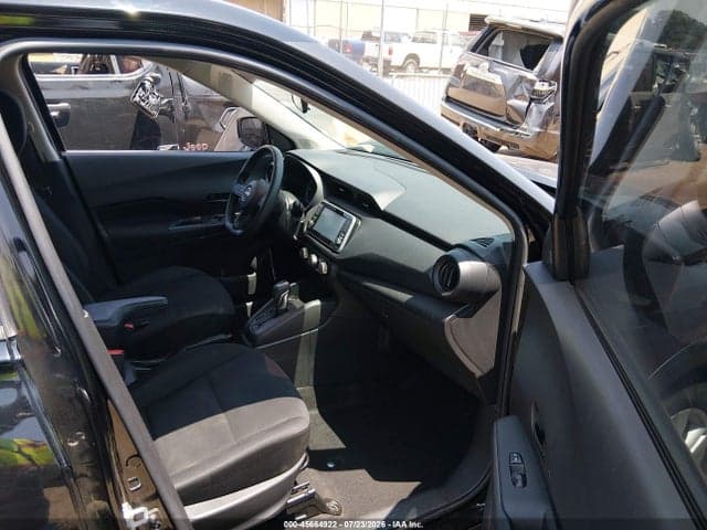 2023 NISSAN KICKS S XTRONIC CVT 5