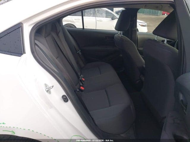 2025 TOYOTA COROLLA LE 8
