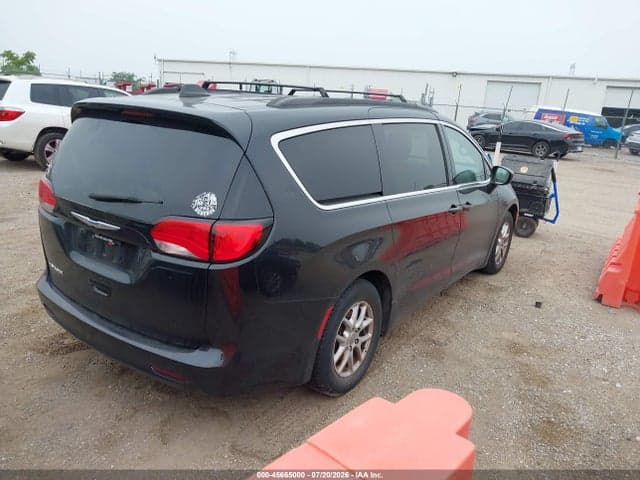 2020 CHRYSLER VOYAGER LXI 4