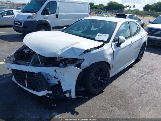 2025 TOYOTA CAMRY SE 6