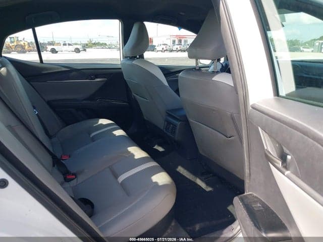 2025 TOYOTA CAMRY SE 8