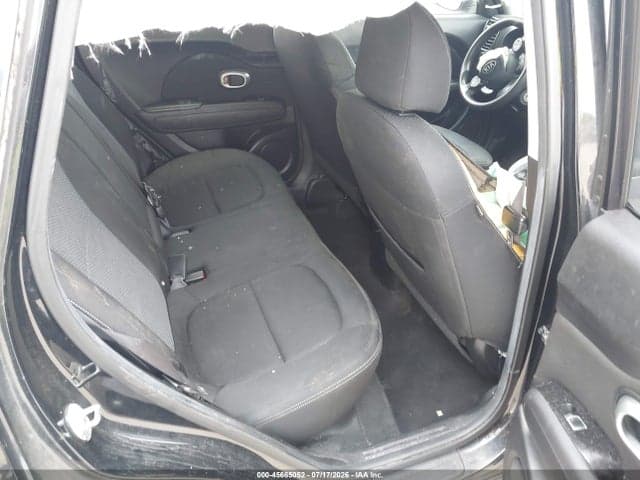 2017 KIA SOUL + 8