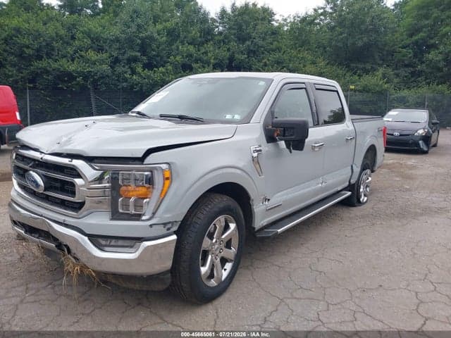 2023 FORD F-150 XLT 2