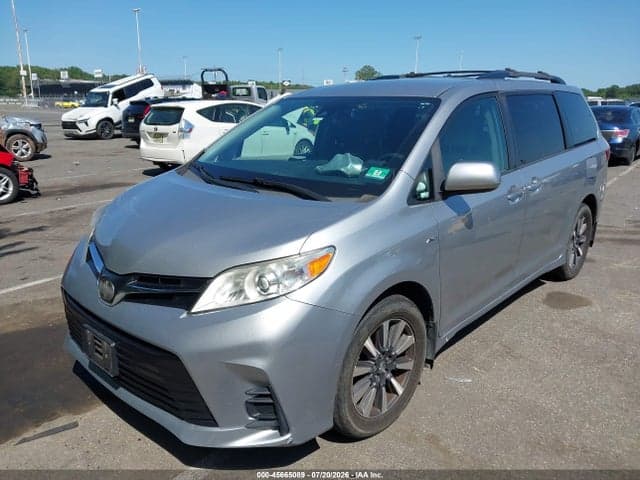 2018 TOYOTA SIENNA LE 7 PASSENGER 2
