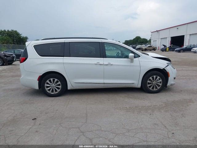2017 CHRYSLER PACIFICA TOURING-L 13