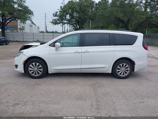 2017 CHRYSLER PACIFICA TOURING-L 14